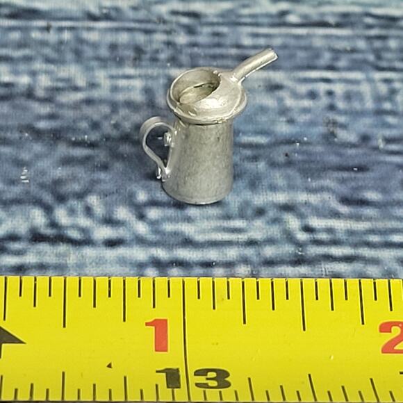 Vintage mini lead oil pour can - Picture 4 of 5